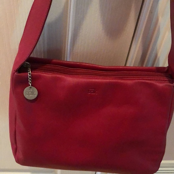 Beautiful red leather Sak bag shoulder strap - Picture 7 of 7